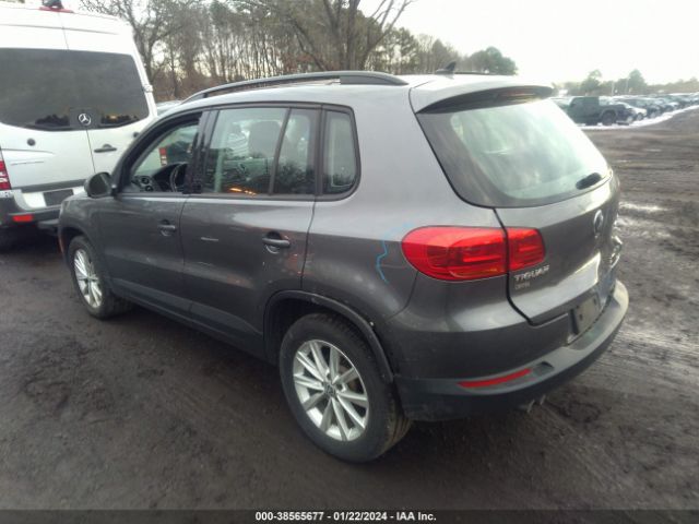 Photo 2 VIN: WVGBV7AX3JK003815 - VOLKSWAGEN TIGUAN LIMITED 