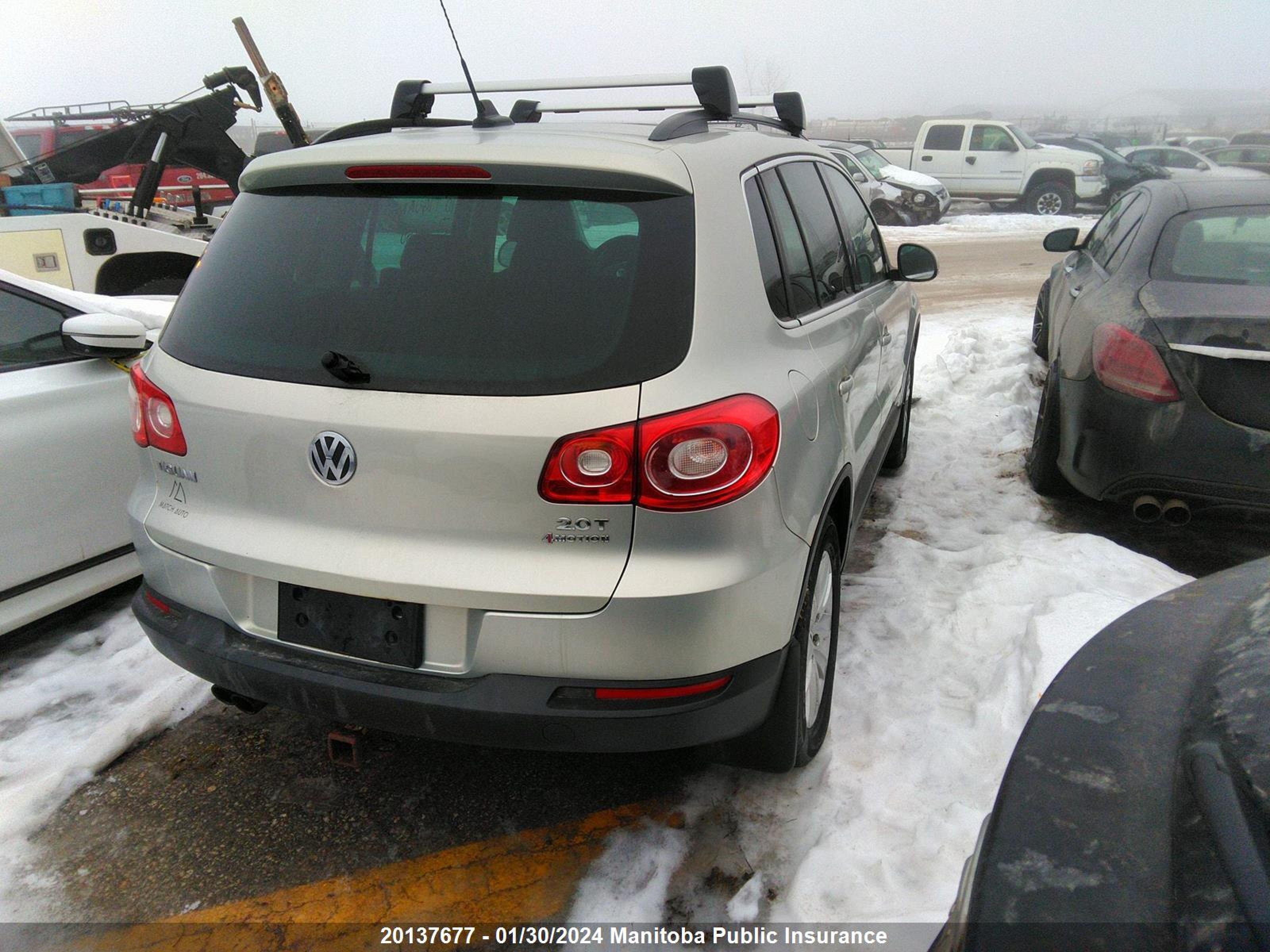 Photo 3 VIN: WVGBV7AX4AW513650 - VOLKSWAGEN TIGUAN 