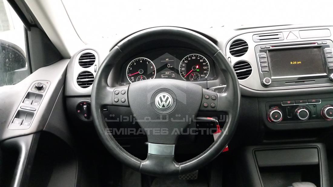 Photo 12 VIN: WVGBV7AX4AW523501 - VOLKSWAGEN TIGUAN 