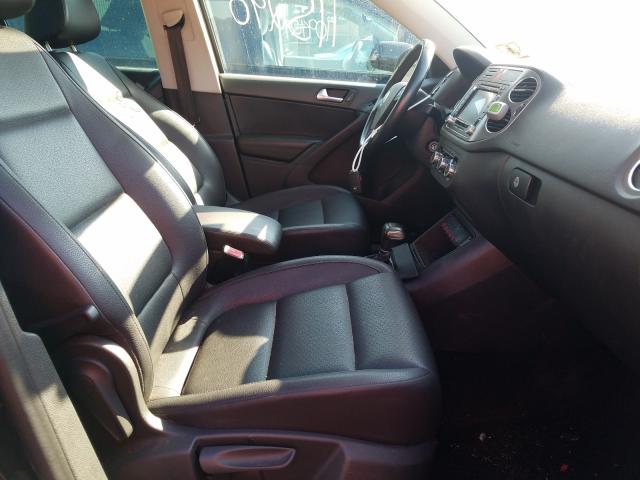 Photo 4 VIN: WVGBV7AX4AW525474 - VOLKSWAGEN TIGUAN SE 