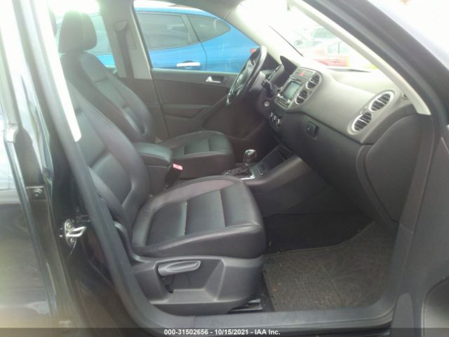 Photo 4 VIN: WVGBV7AX4BW554362 - VOLKSWAGEN TIGUAN 