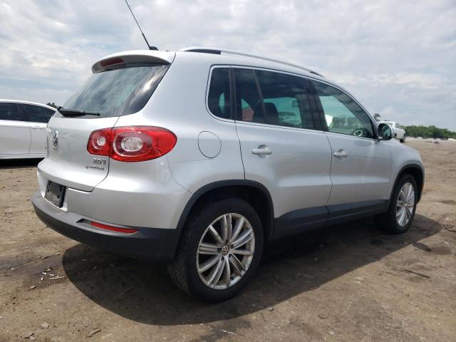 Photo 2 VIN: WVGBV7AX4BW558086 - VOLKSWAGEN TIGUAN 