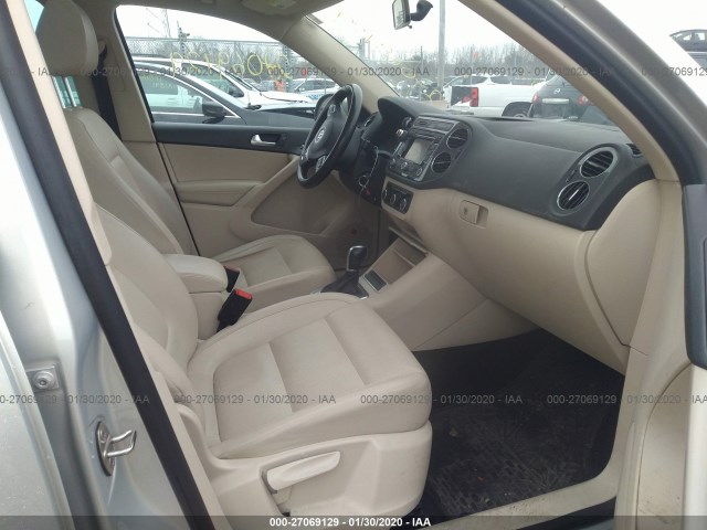 Photo 4 VIN: WVGBV7AX4CW607854 - VOLKSWAGEN TIGUAN 