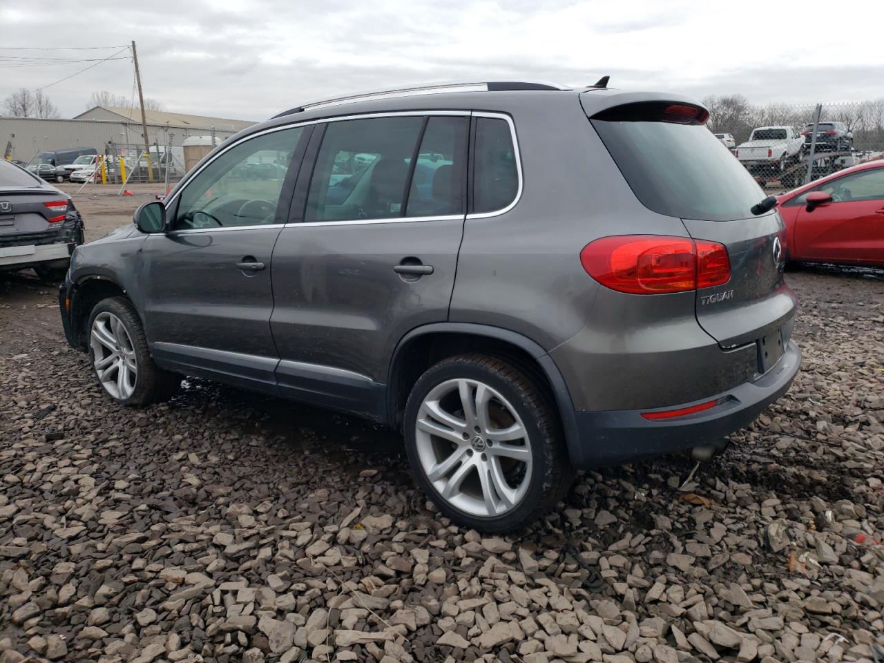 Photo 1 VIN: WVGBV7AX4DW015453 - VOLKSWAGEN TIGUAN 