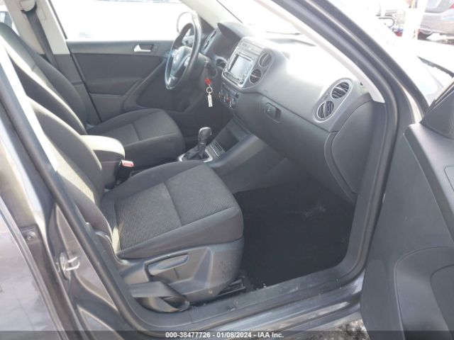 Photo 4 VIN: WVGBV7AX4FW504910 - VOLKSWAGEN TIGUAN 