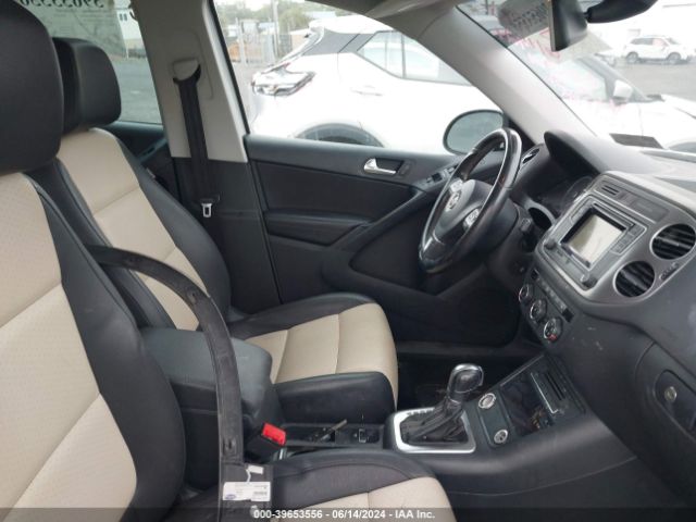 Photo 4 VIN: WVGBV7AX4GW581584 - VOLKSWAGEN TIGUAN 