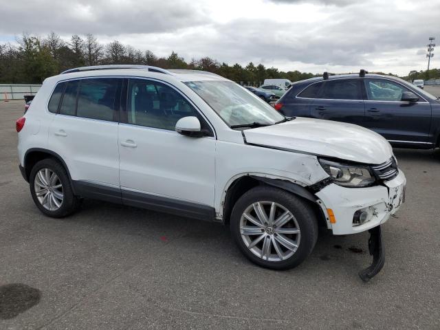 Photo 3 VIN: WVGBV7AX4GW588504 - VOLKSWAGEN TIGUAN S 