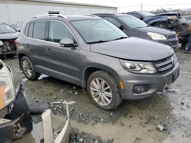 Photo 3 VIN: WVGBV7AX4GW608685 - VOLKSWAGEN TIGUAN S 