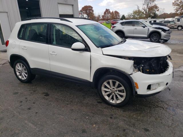 Photo 3 VIN: WVGBV7AX4HK048451 - VOLKSWAGEN TIGUAN S 