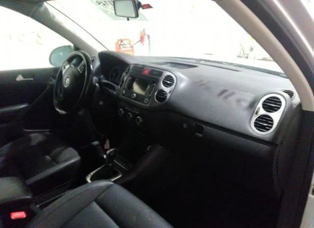 Photo 4 VIN: WVGBV7AX5BW524240 - VOLKSWAGEN TIGUAN 