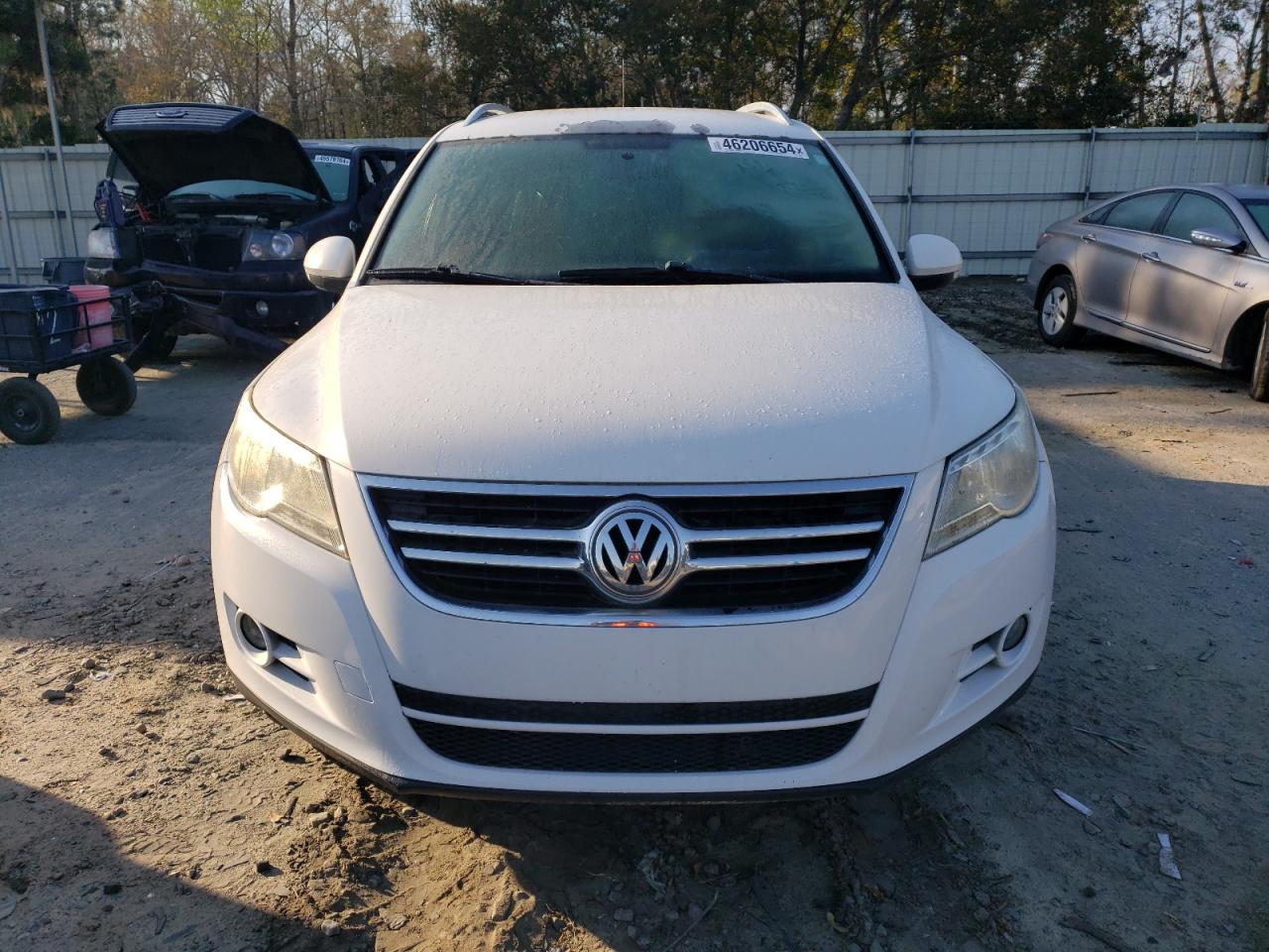 Photo 4 VIN: WVGBV7AX5BW540079 - VOLKSWAGEN TIGUAN 