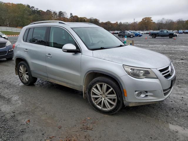 Photo 3 VIN: WVGBV7AX5BW554595 - VOLKSWAGEN TIGUAN S 