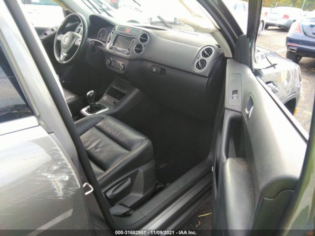 Photo 4 VIN: WVGBV7AX5BW559425 - VOLKSWAGEN TIGUAN 