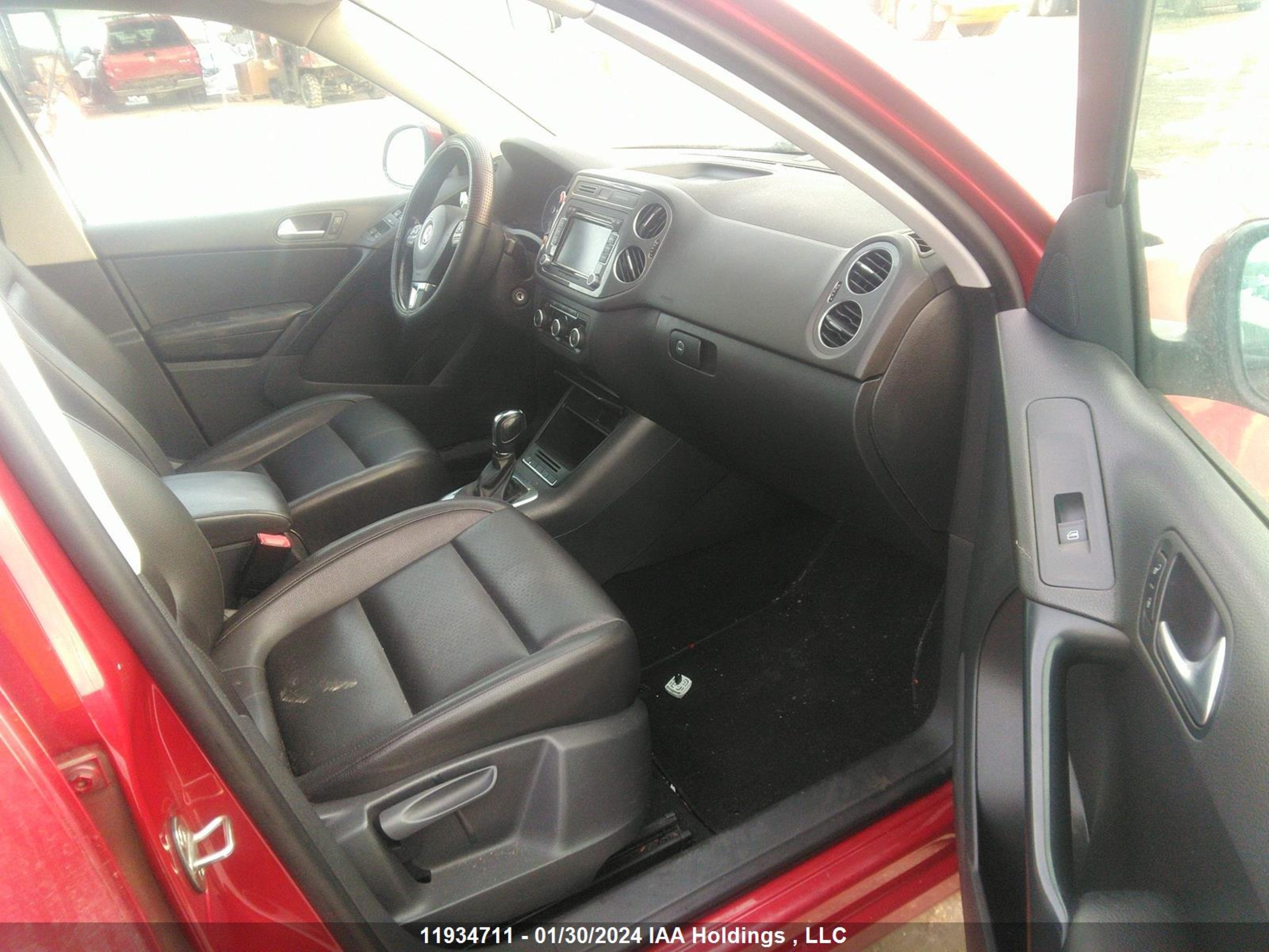 Photo 4 VIN: WVGBV7AX5CW006033 - VOLKSWAGEN TIGUAN 