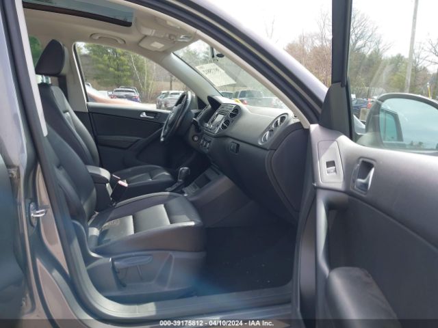 Photo 4 VIN: WVGBV7AX5CW085784 - VOLKSWAGEN TIGUAN 