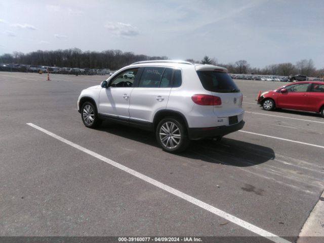 Photo 2 VIN: WVGBV7AX5CW583208 - VOLKSWAGEN TIGUAN 