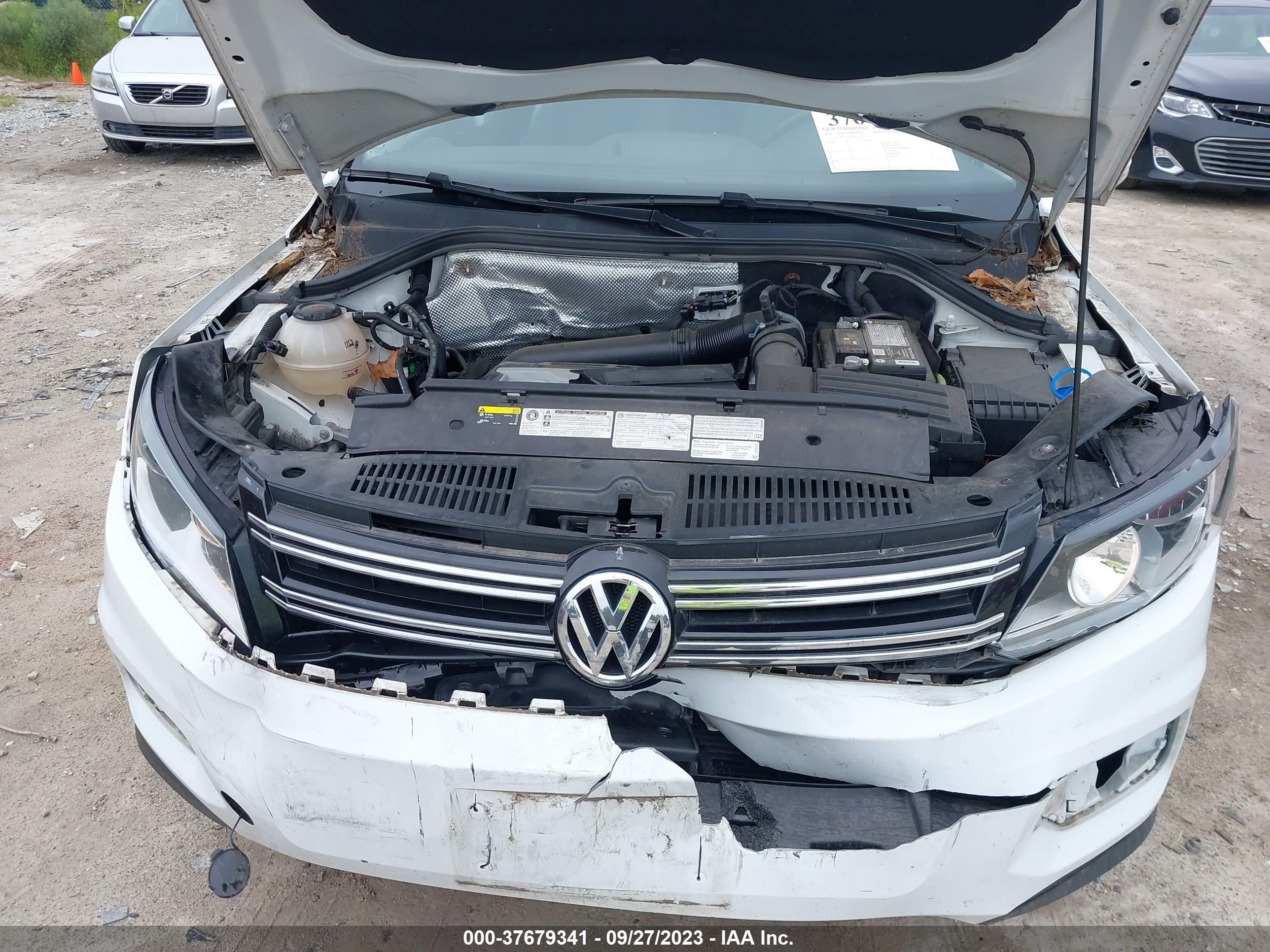 Photo 9 VIN: WVGBV7AX5JK002634 - VOLKSWAGEN TIGUAN 