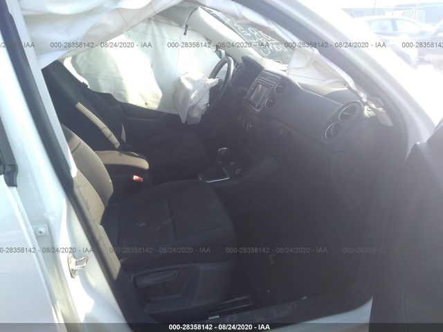 Photo 4 VIN: WVGBV7AX5JK004772 - VOLKSWAGEN TIGUAN LIMITED 