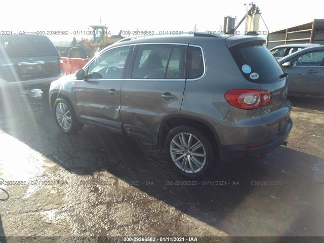 Photo 2 VIN: WVGBV7AX6AW531602 - VOLKSWAGEN TIGUAN 