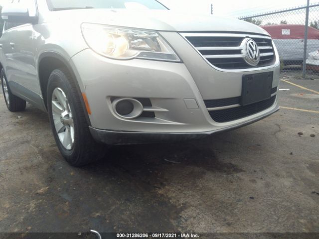 Photo 5 VIN: WVGBV7AX6AW532751 - VOLKSWAGEN TIGUAN 