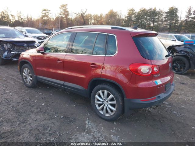 Photo 2 VIN: WVGBV7AX6BW000580 - VOLKSWAGEN TIGUAN 