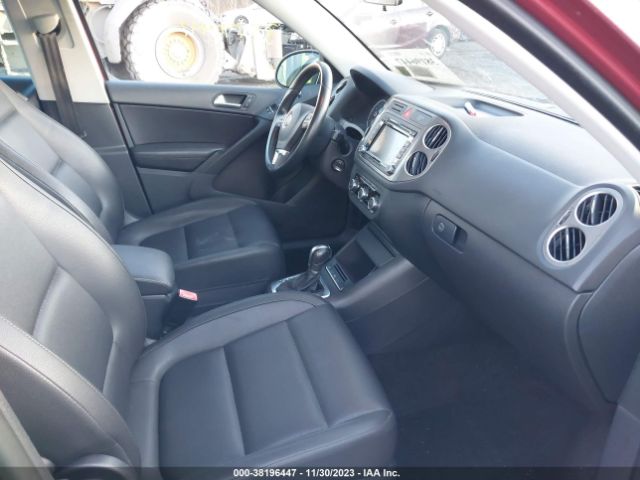 Photo 4 VIN: WVGBV7AX6BW000580 - VOLKSWAGEN TIGUAN 