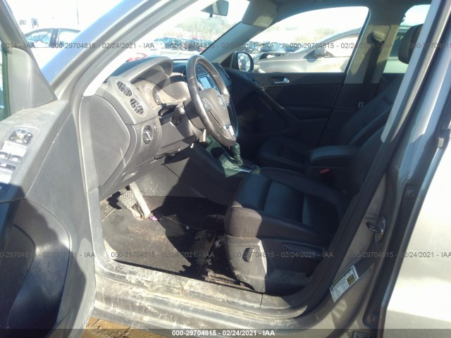 Photo 4 VIN: WVGBV7AX6BW533318 - VOLKSWAGEN TIGUAN 