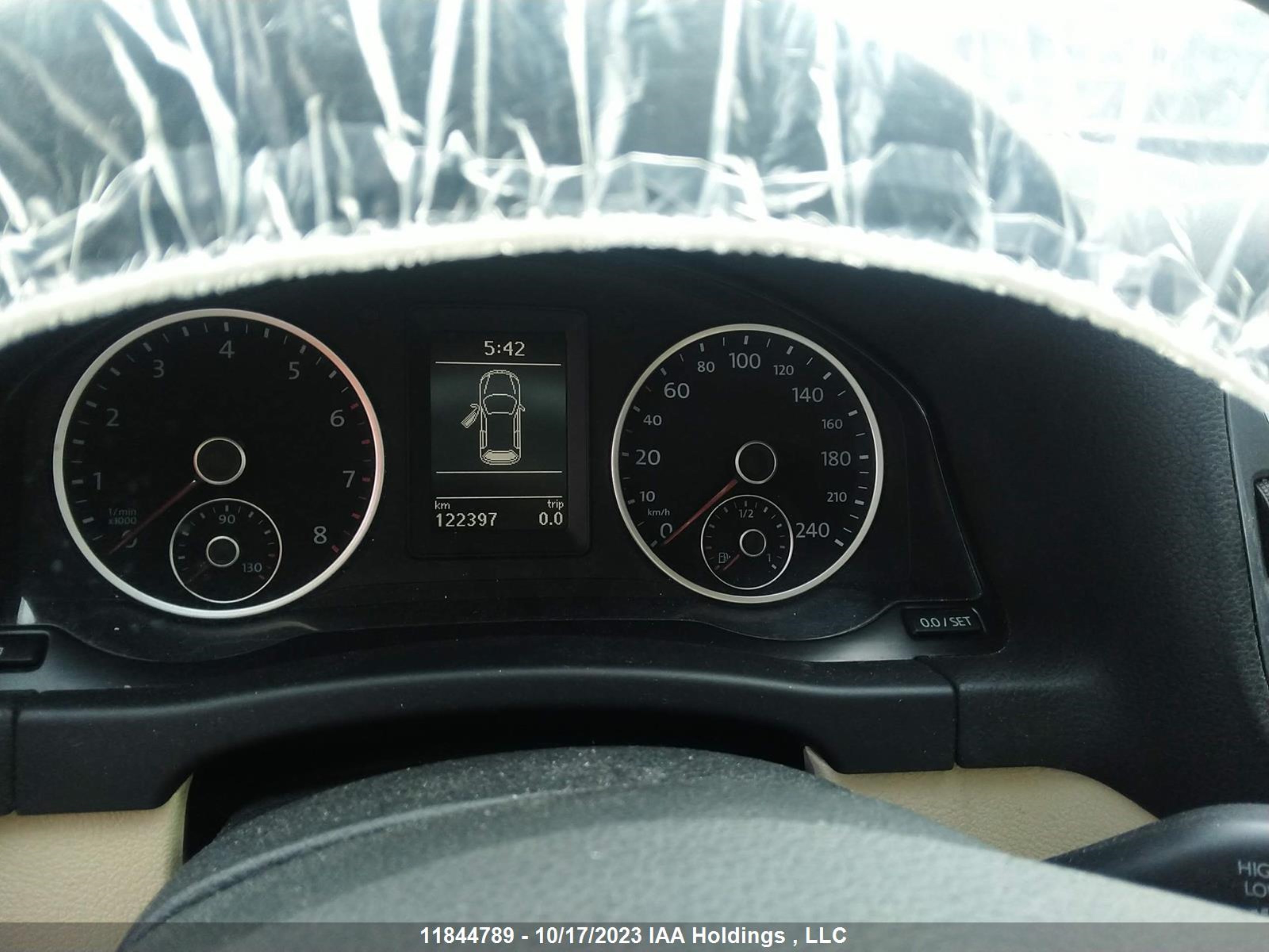 Photo 6 VIN: WVGBV7AX6CW578342 - VOLKSWAGEN TIGUAN 