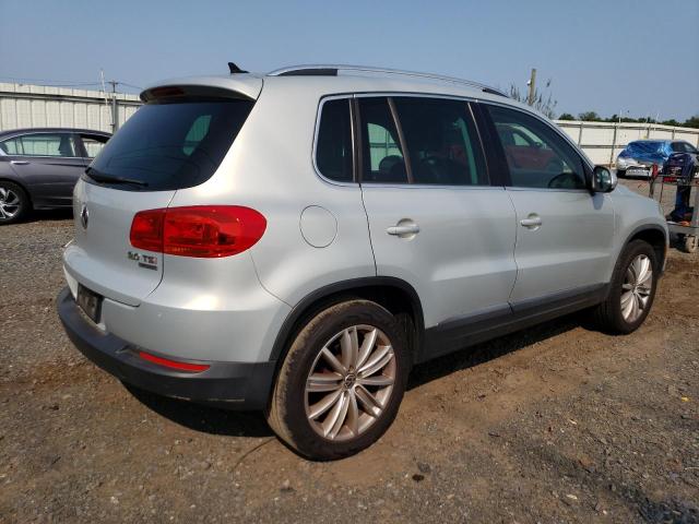 Photo 2 VIN: WVGBV7AX6CW603188 - VOLKSWAGEN TIGUAN S 