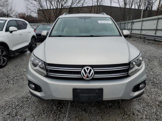 Photo 4 VIN: WVGBV7AX6DW534388 - VOLKSWAGEN TIGUAN 