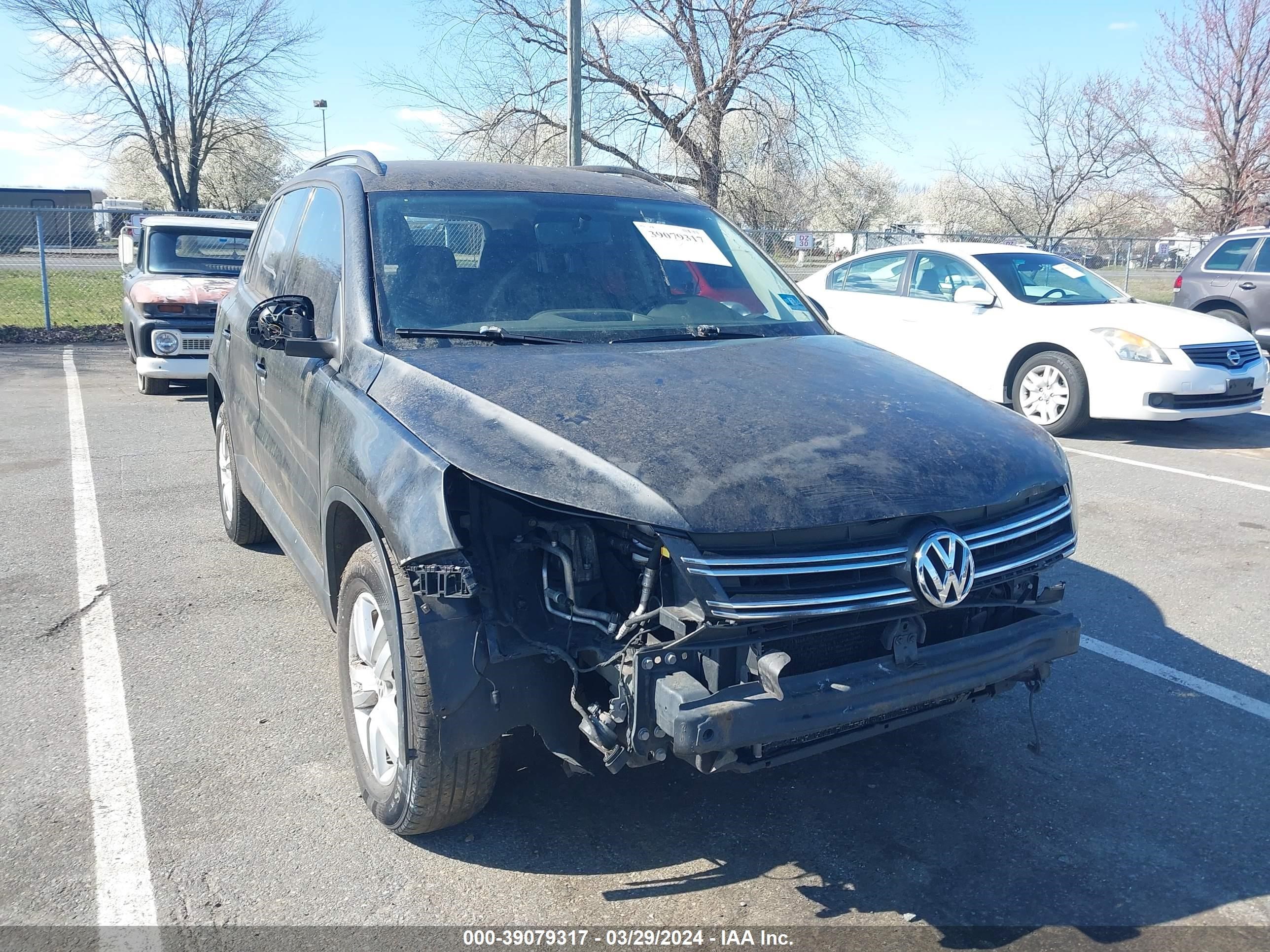 Photo 5 VIN: WVGBV7AX6FW520784 - VOLKSWAGEN TIGUAN 