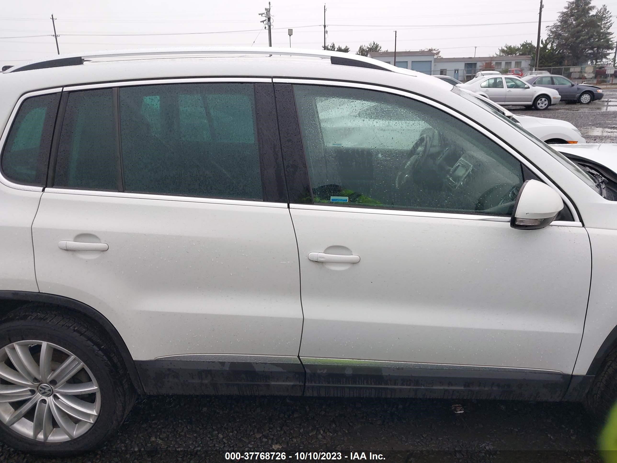 Photo 13 VIN: WVGBV7AX6FW554692 - VOLKSWAGEN TIGUAN 