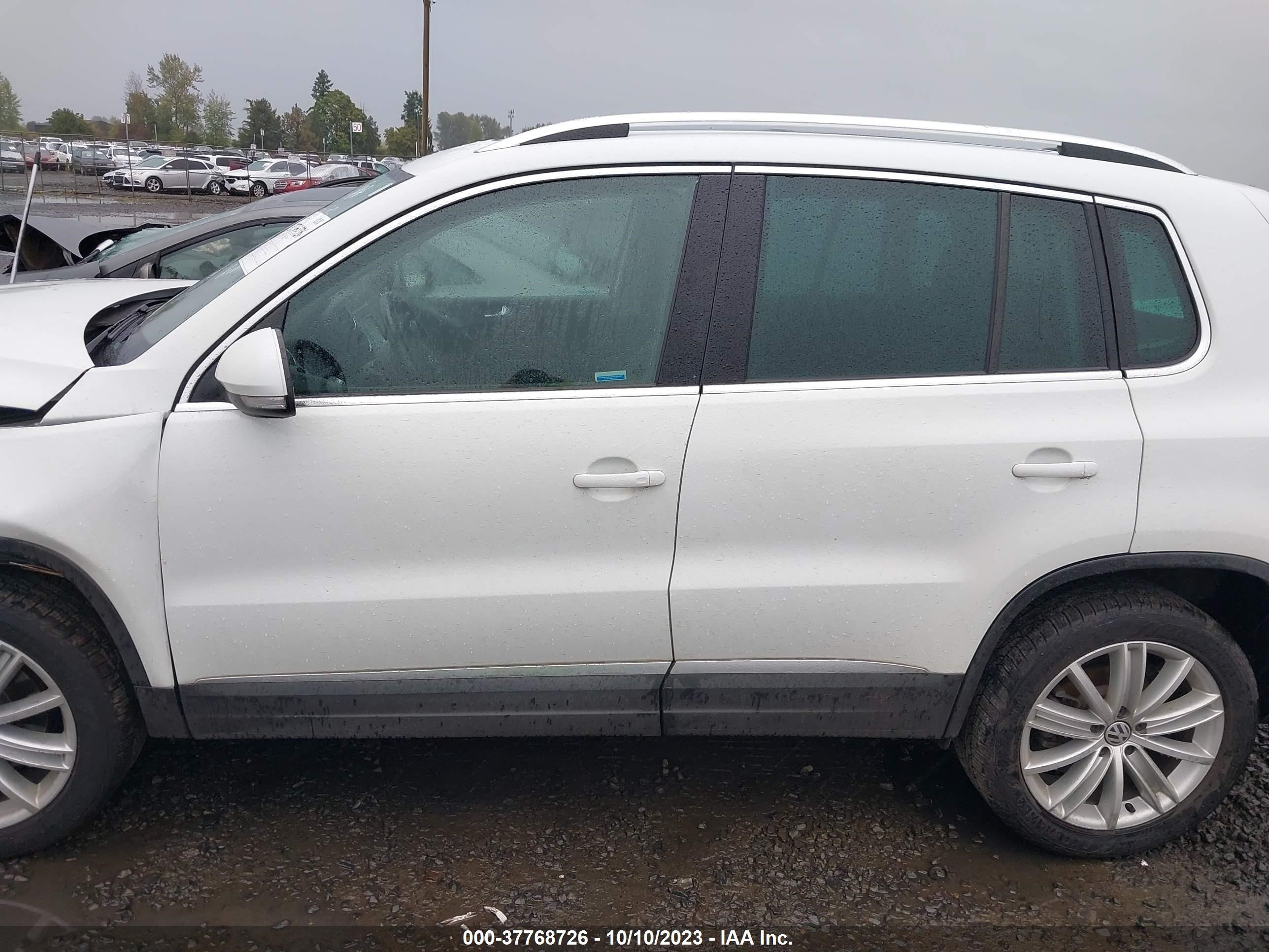 Photo 14 VIN: WVGBV7AX6FW554692 - VOLKSWAGEN TIGUAN 