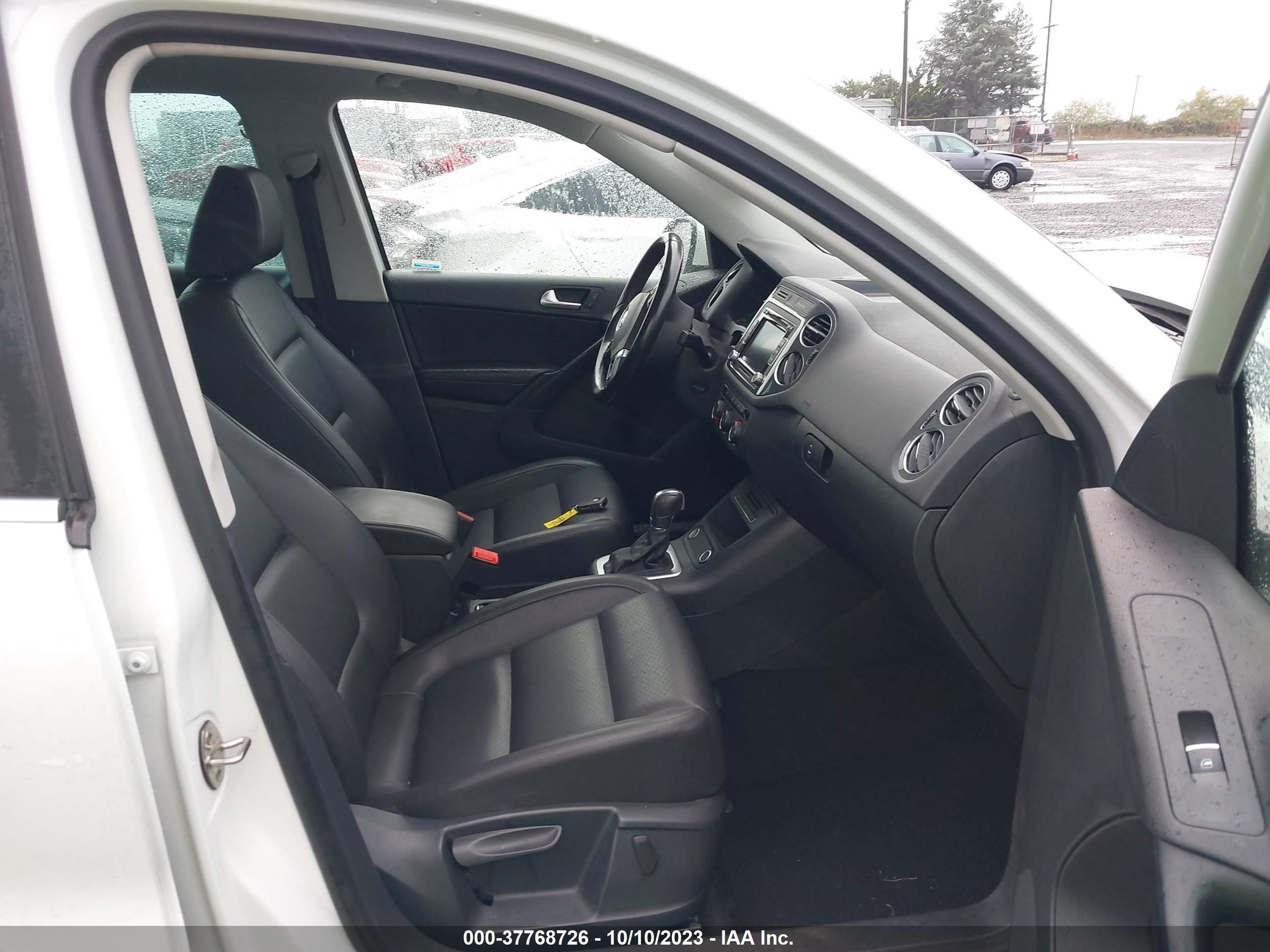 Photo 4 VIN: WVGBV7AX6FW554692 - VOLKSWAGEN TIGUAN 