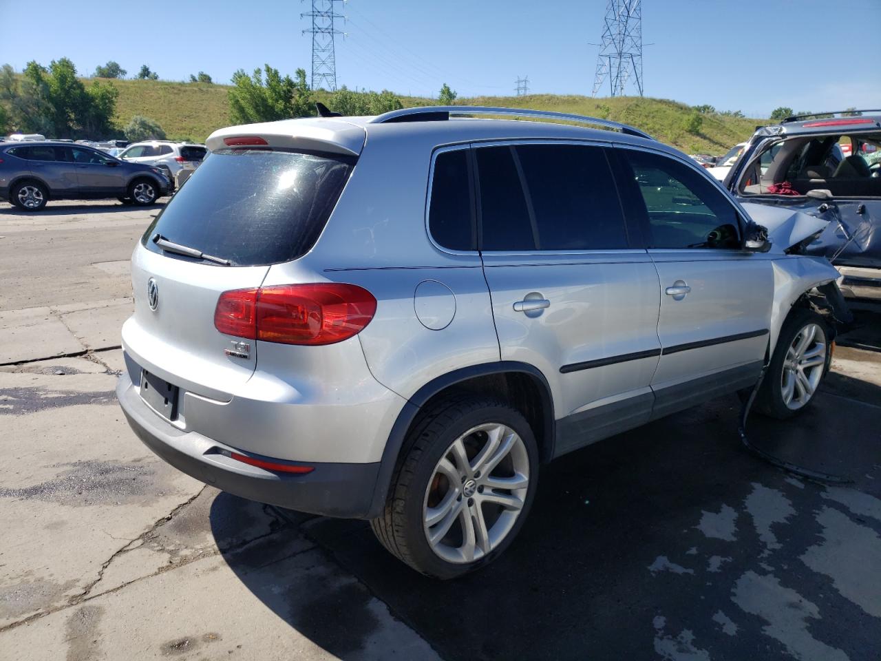 Photo 2 VIN: WVGBV7AX6GW014938 - VOLKSWAGEN TIGUAN 