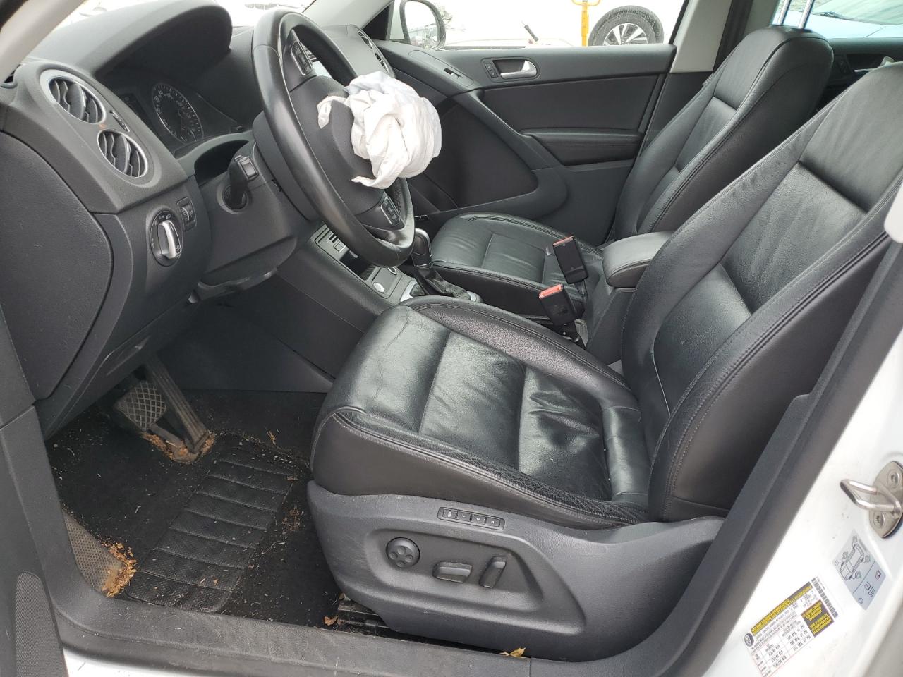 Photo 6 VIN: WVGBV7AX6GW551339 - VOLKSWAGEN TIGUAN 