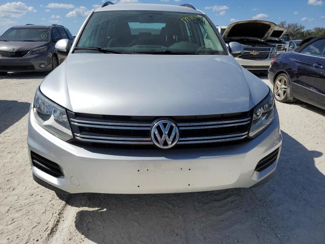 Photo 4 VIN: WVGBV7AX6HK046300 - VOLKSWAGEN TIGUAN S 