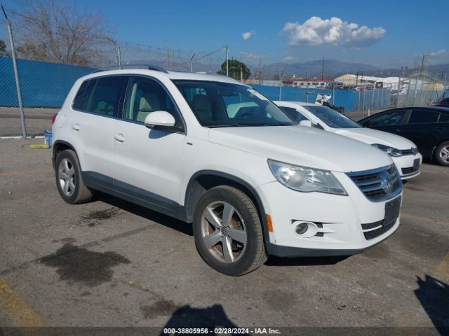 Photo 0 VIN: WVGBV7AX7AW528630 - VOLKSWAGEN TIGUAN 