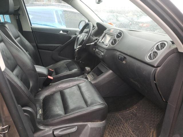 Photo 4 VIN: WVGBV7AX7AW530300 - VOLKSWAGEN TIGUAN SE 