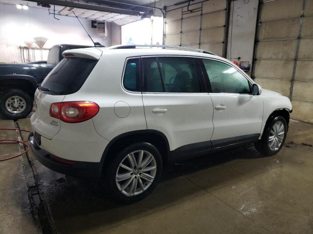 Photo 2 VIN: WVGBV7AX7AW531804 - VOLKSWAGEN TIGUAN SE 