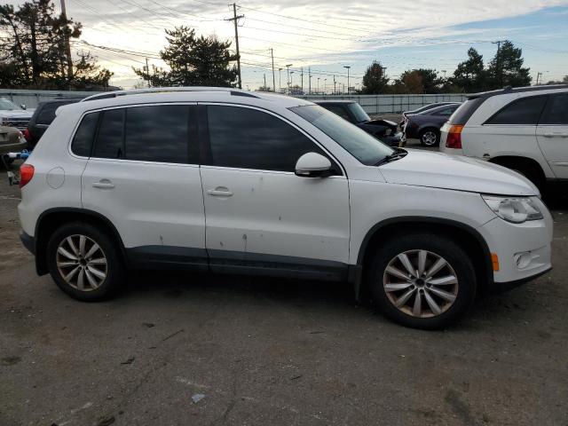 Photo 3 VIN: WVGBV7AX7BW530122 - VOLKSWAGEN TIGUAN 