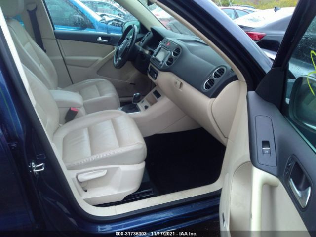 Photo 4 VIN: WVGBV7AX7BW550029 - VOLKSWAGEN TIGUAN 