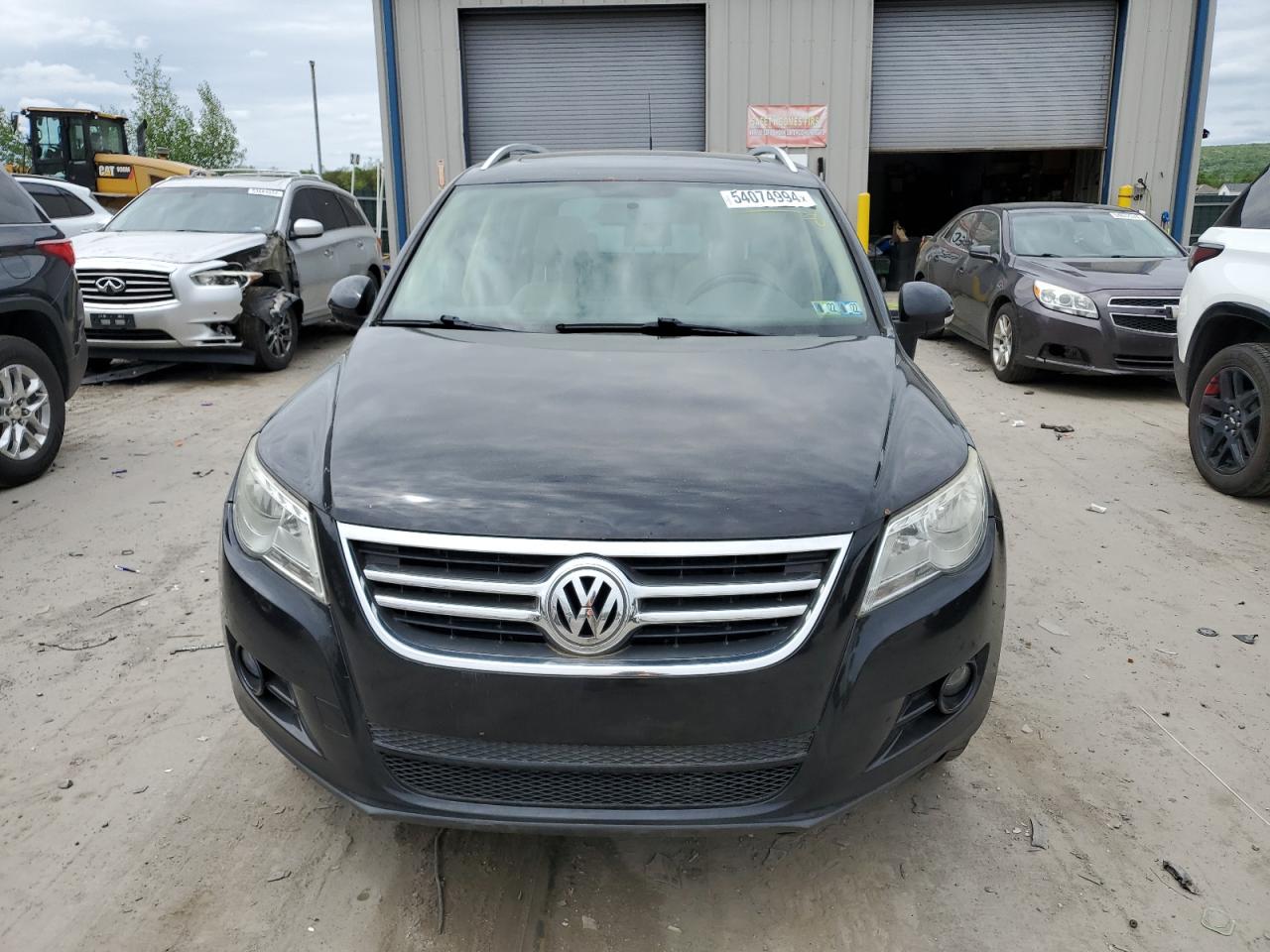 Photo 4 VIN: WVGBV7AX7BW553545 - VOLKSWAGEN TIGUAN 