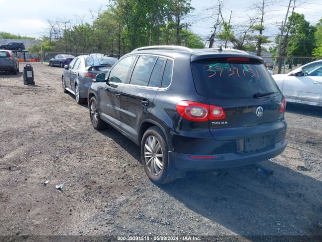 Photo 2 VIN: WVGBV7AX7BW555926 - VOLKSWAGEN TIGUAN 