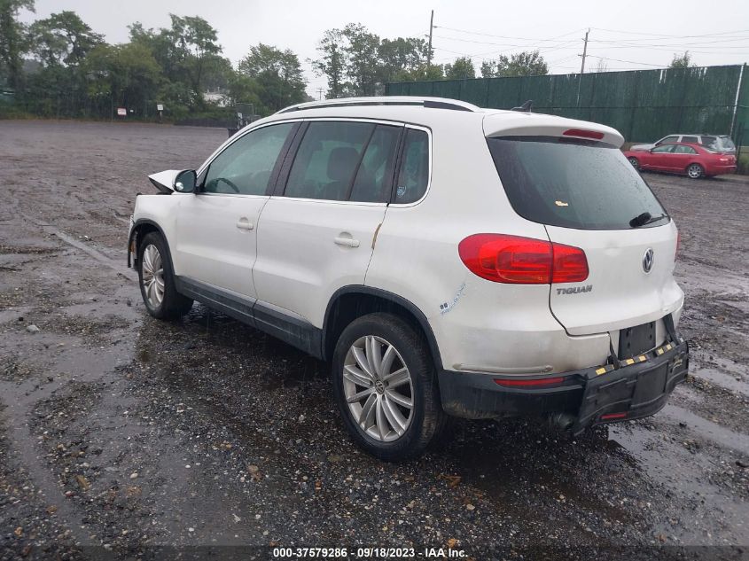 Photo 2 VIN: WVGBV7AX7CW510342 - VOLKSWAGEN TIGUAN 