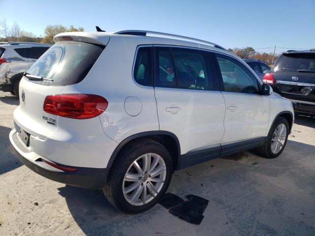 Photo 2 VIN: WVGBV7AX7CW558231 - VOLKSWAGEN TIGUAN 