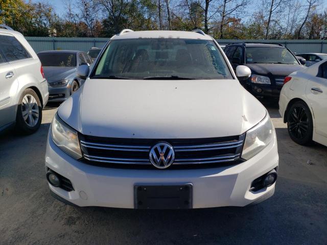 Photo 4 VIN: WVGBV7AX7CW558231 - VOLKSWAGEN TIGUAN 