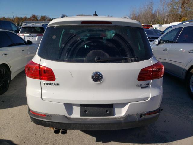 Photo 5 VIN: WVGBV7AX7CW558231 - VOLKSWAGEN TIGUAN 