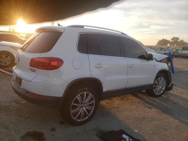 Photo 2 VIN: WVGBV7AX7DW556822 - VOLKSWAGEN TIGUAN S 