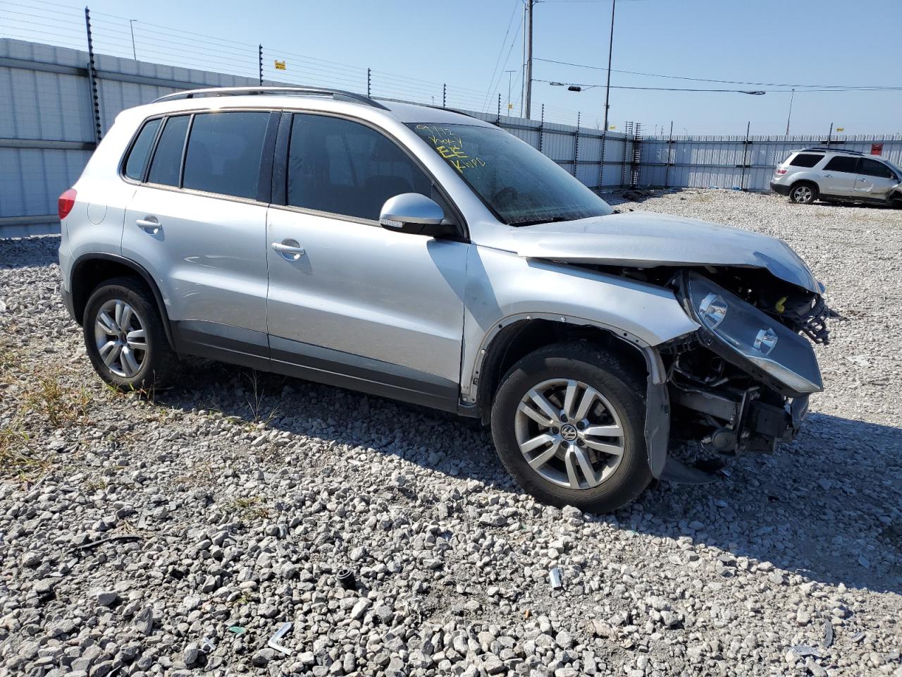 Photo 3 VIN: WVGBV7AX7FW508367 - VOLKSWAGEN TIGUAN 